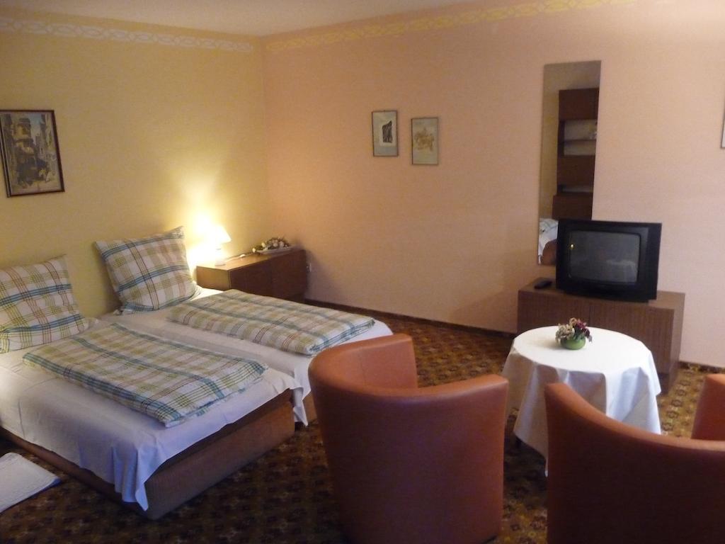 Hotel-Garni-Sonnenlay Bernkastel-Kues Pokoj fotografie